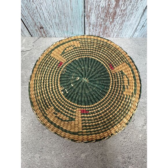 Vintage Native American Sweetgrass Woven Basket With Lid 6.5" Diameter 3.25" Hei - Picture 6 of 7